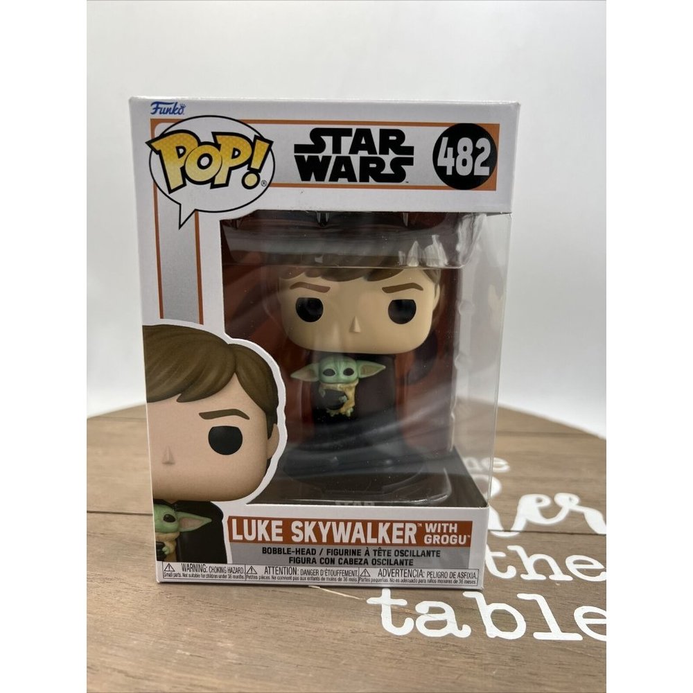 Funko Pop! Star Wars - The Mandalorian - Luke Skywalker with Grogu #482